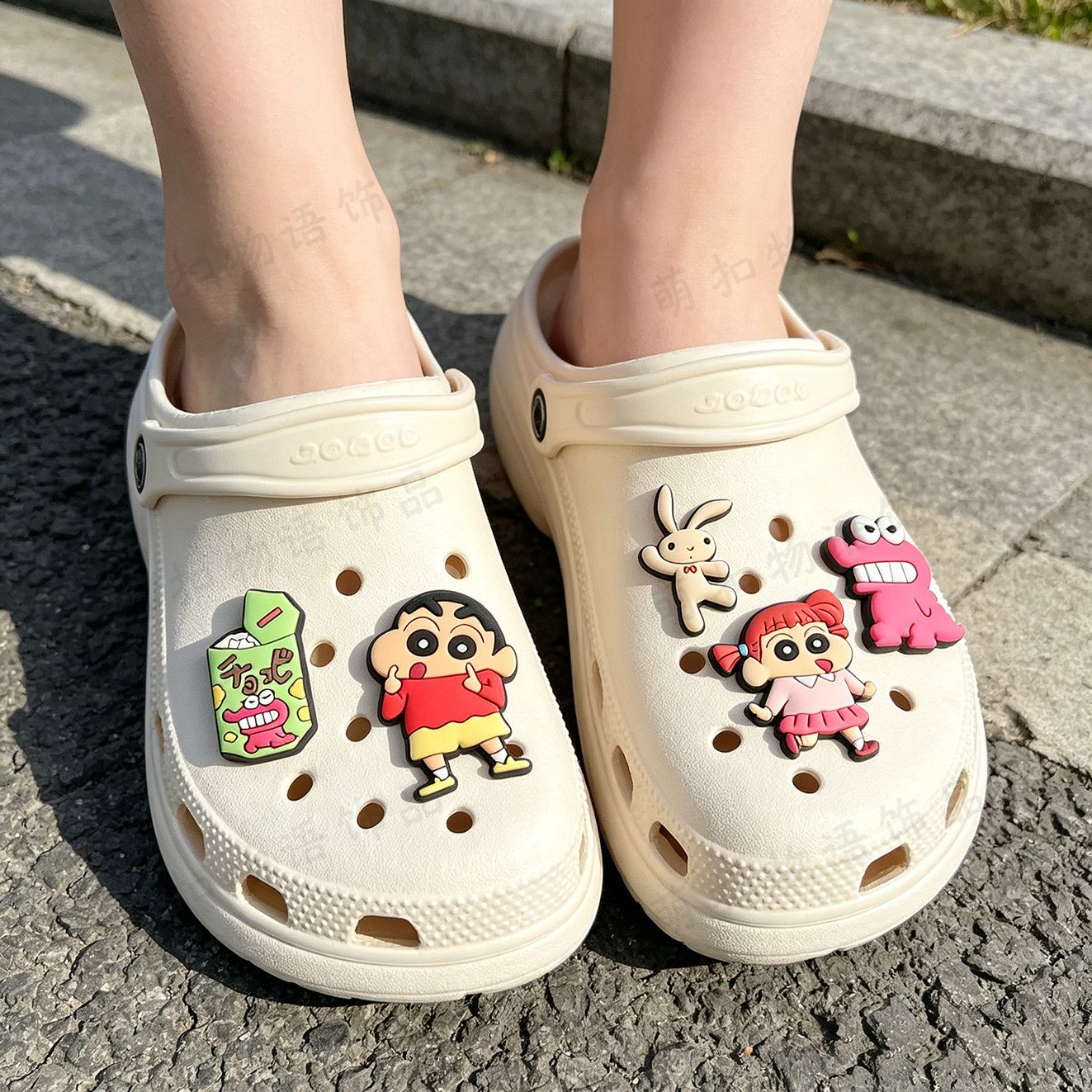 Crayon Shin-chan shoe flower a - Florist Supplies review and price